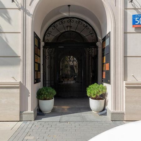 Residence On Wspolna Str. Apartment Warsaw By Renters Екстер'єр фото