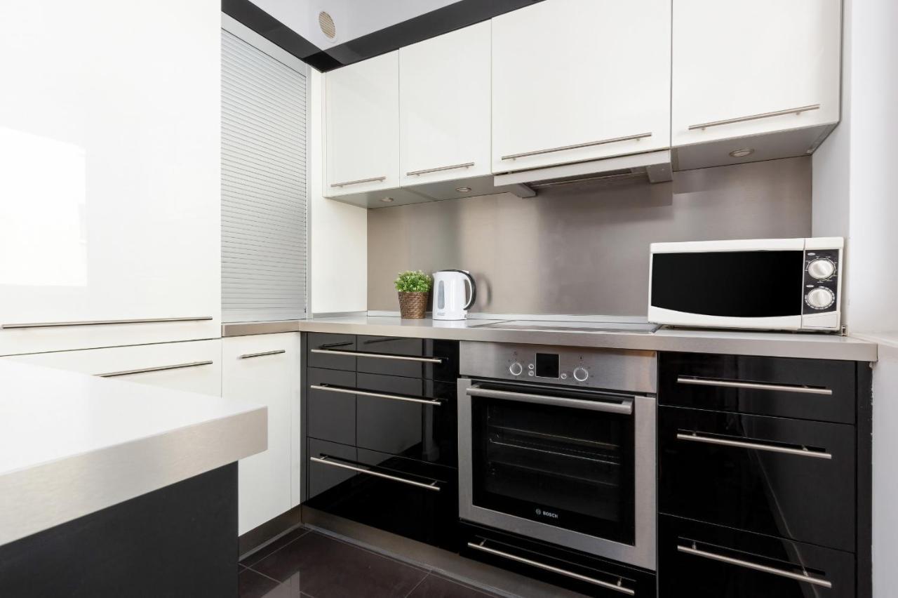 Residence On Wspolna Str. Apartment Warsaw By Renters Екстер'єр фото